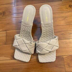 NO BOX Women Fashion Nova Cherish Me Heeled Sandals in Nude Size US 11